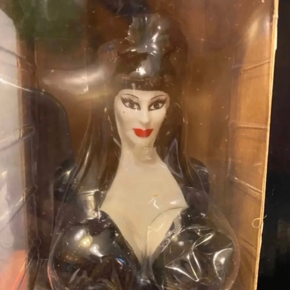 Brand new Elvira salt and pepper shakers